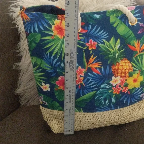 Cee Klein tropical tote - Picture 8 of 17